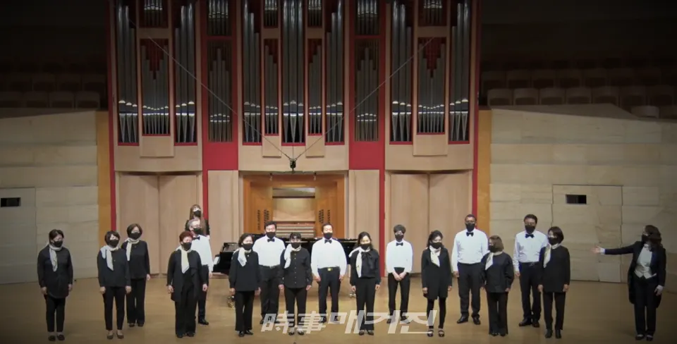 순복음총회청주신학교·총회신학대학원합창단, 지휘 김인주 교수 (사진=MI Art&Culture)
