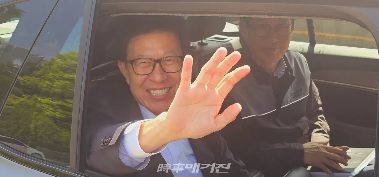 1일 박형준 부산시장이 민선 8기 후반기 첫 현장 일정으로 르노코리아 부산공장을 방문했다. (사진_정유희 기자)