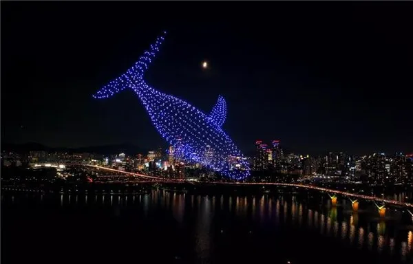 2023년 한강 불빛 공연 현장 사진. 주제는 꿈의 세계(사진_서울시)