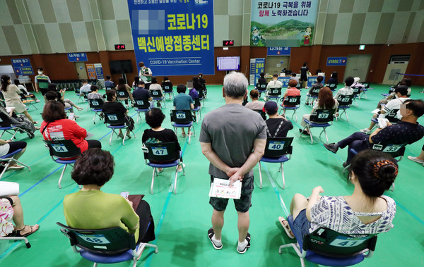 코로나19 방역, 예방접종.(사진_시사매거진DB)