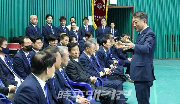 경기전 기심회 회의 진행중인 박경환(전라남도태권도협회장) (사진조두상기자)