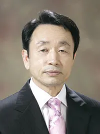 ▲ 올해 3월 취임한 임석균 교장은 지금까지 학교를 이끌어온 교육이념을 준수하고 아이들이 즐겁고 행복한 학창시절을 보낼 수 있도록 하기 위해 다양한 방안을 계획하고 있다.