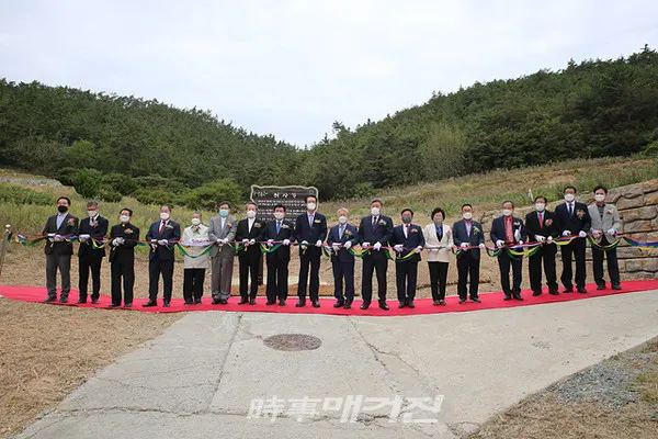 1004섬 신안군은 “지난 13일(화) 문준경전도사기념관에서 증도면  상정봉을 잇는 문준경 전도사 순례길 준공식을 개최했다”고 22일 밝혔다.(사진_신안군청)