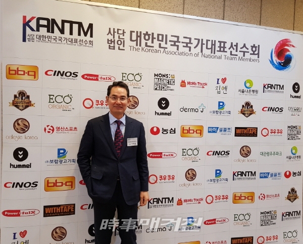 아타클럽 이차용 대표이사는 스포츠계의 미래를 고민하다가, 상생하는 길을 찾았다고 한다.