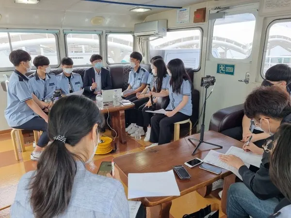 (부산항만공사 온라인 질의응답 장면/사진제공/부산항만공사)