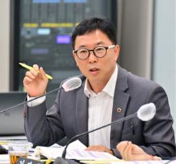 조용우 시의원(비례대표, 더불어민주당).(사진_부산시의회)
