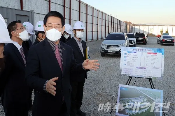 김영록 전남도지사 동부권 통합청사 건립현장 방문/사진=전라남도청 제공