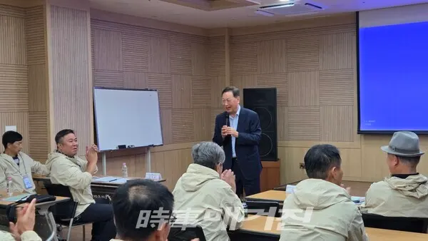 서울시 체육회 강태선 회장이 인사말을 하고 있다. (사진_서울시체육회 제공)