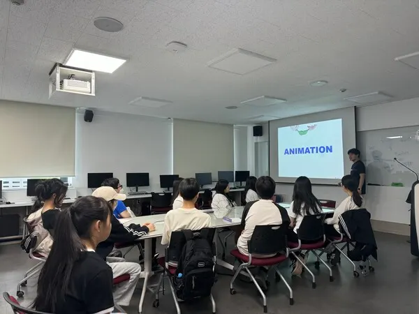 한양대학교 미술영재원에서 애니메이션 관련 수업을 받고 있는 고수아 양(사진_한양대)