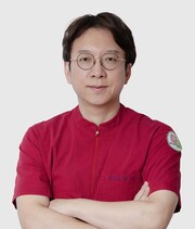 제중한의원 구환석 대표원장(대한 사상체질의학 연구회 정회원 / KSIO 대한통합암학회 회원 / 대한한의사 본초학회 정회원) / '체질을 알고 체질대로 살아라' 저자