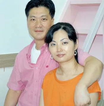 ▲ 수짱공예방의 행복한 부부, 김시경 대표와 그녀의 남편 김봉화씨.