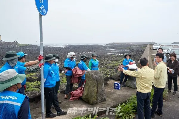 김태엽 서귀포시장, 민생, 안전, 배려의 현장방문 (사진은 남원읍 서귀포주간보호센터 현장방문 사진 - 서귀포시청)