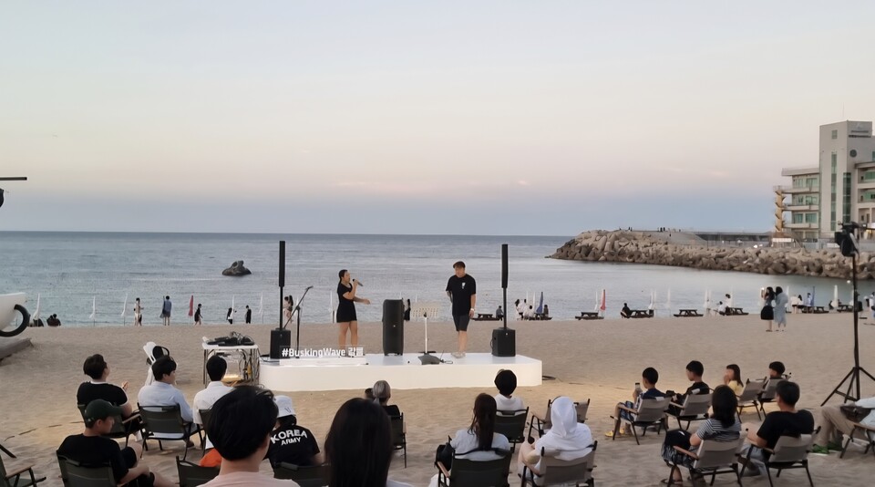 지난 2025 버스킹웨이브(사진_강릉시)