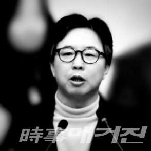 조용우 시사칼럼니스트, 전 동의대 철학과 외래교수