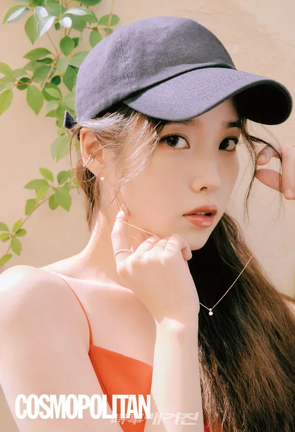 아이유 (사진제공_코스모폴리탄)
