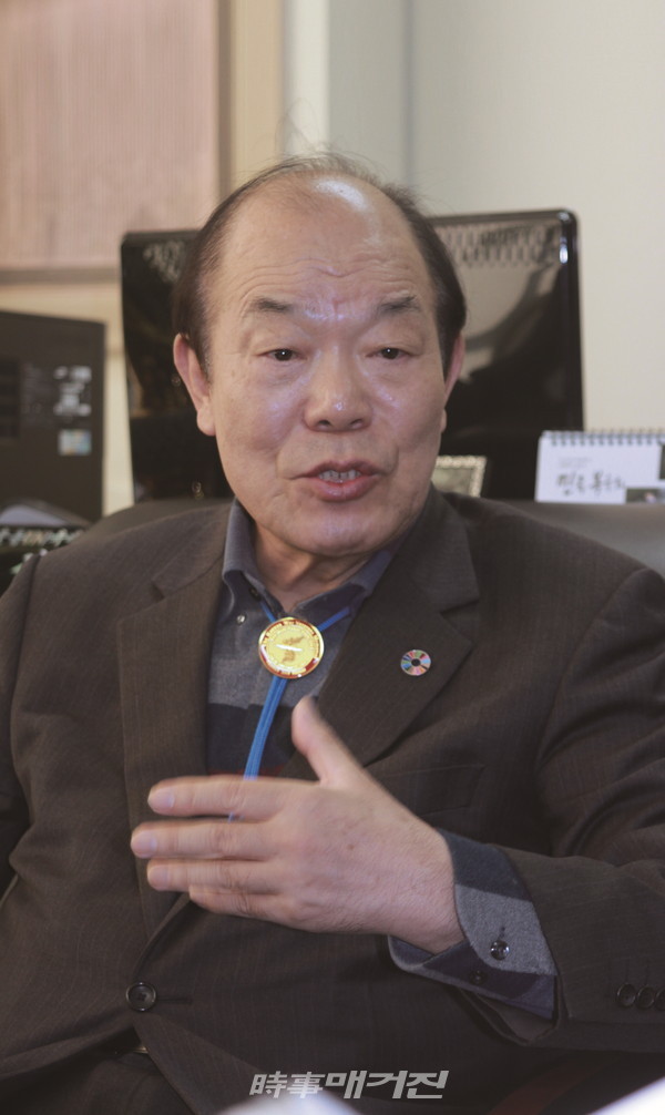 3대 민족민주평화운동의 UN·유네스코 등재를 위해 헌신 중인 김영진 전 장관