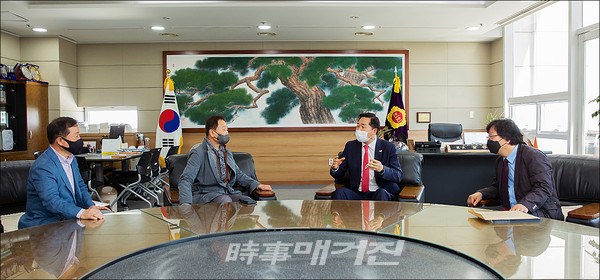 김용집 광주시의회 의장, (사)한국프로사진협회와 사진 활성화 논의(사진_이성열)