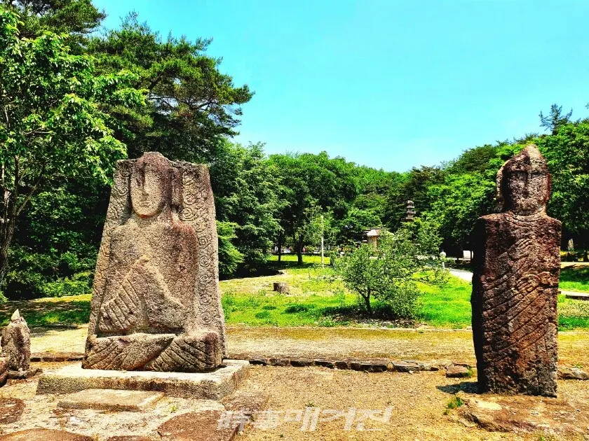 화순 운주사 천불천탑.(사진_조용우 시사칼럼니스트)