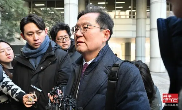 윤석열 대통령 변호인단 윤갑근 변호사.(사진_뉴시스)