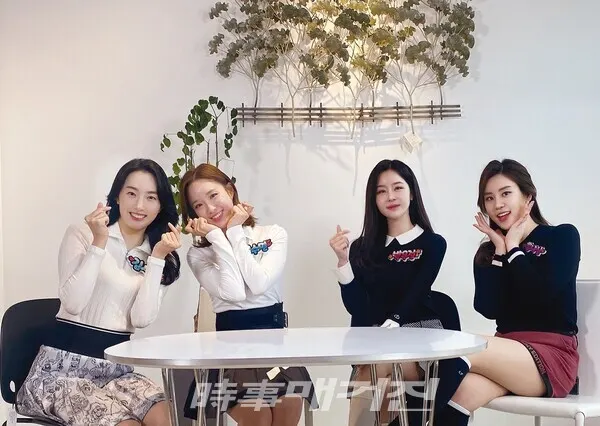 아나츄’ 4인방(김세희, 김수민, 박우정, 홍나실) 단체사진. (사진_아나골프TV​)