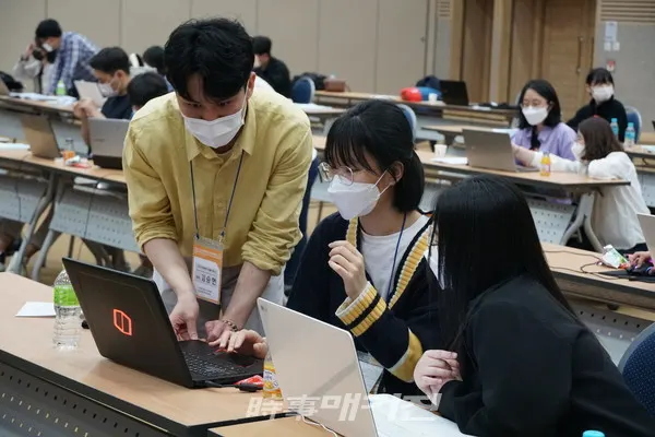 군산대학교 창업지원단과 사회맞춤형산학협력선도대학육성사업단은 5월 27일부터 28일까지 이틀 동안 특허캠프를 개최했다.(사진-군산대학교)