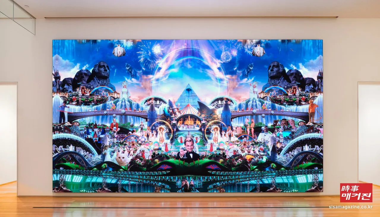 <그림1> 마르코 브람빌라(Marco Brambilla), 《Heaven’s Gate》, 2025, 포틀랜드 미술관(Portland Art Museum), 설치 전경(Installation View)