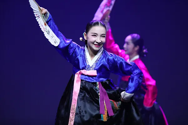 김명신, 박명옥의 ‘전라교방무’ (사진_시사매거진 김형석 기자)