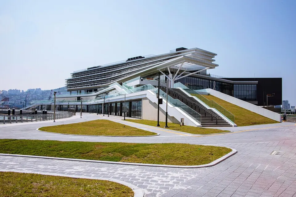 북항 마리나 상업시설.(사진_부산항만공사)