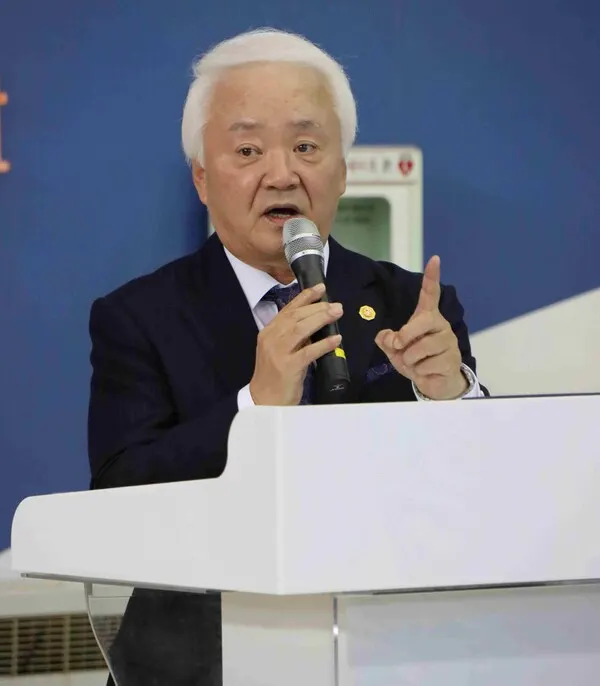 김세혁 세계태권도연수원 원장이 ‘2024년도 교수(강사) 및 평가위원 위촉식’에서 인사말을 하고 있다. (사진_국기원)