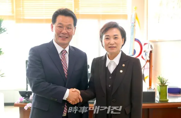 권익현부안군수, 깁현미 국토부장관 면담(사진_부안군)