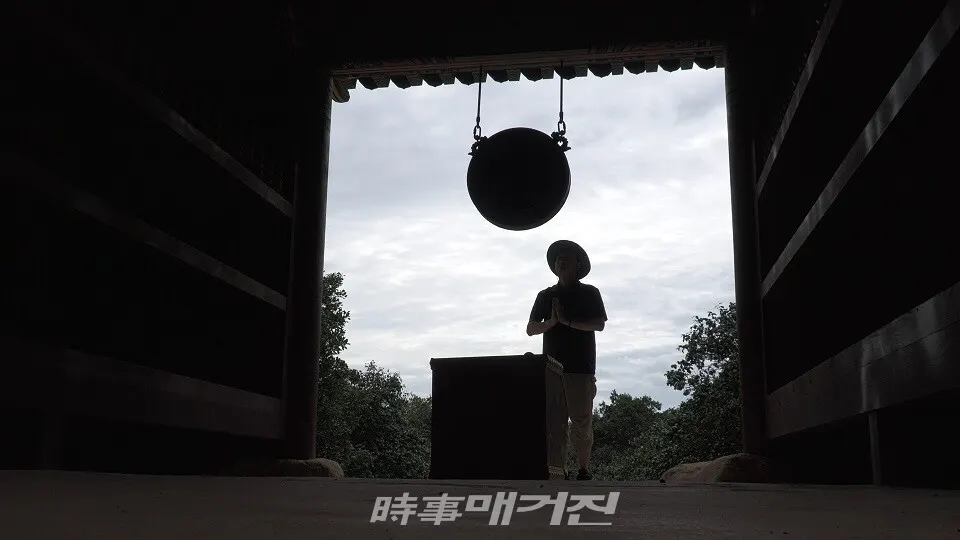 강진 만덕산 백련사 해탈문.(사진_문학박사 潤道 강윤관)