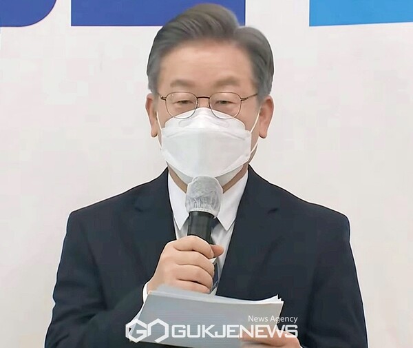 이재명 더불어민주당 대통령 후보가 8일 오전 서울 금천구에서 중소·벤처기업 7대 정책공약을 발표하고 있다.(사진제공/국제뉴스)