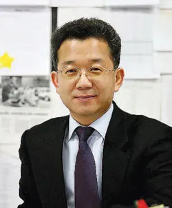 ▲ 젊은 감각과 문화산업에 대한 열정으로 대학원을 이끌어가고 있는 이인희 원장