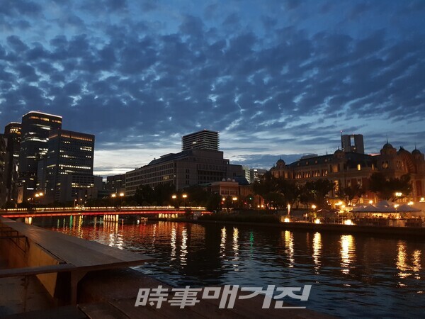 오사카 기타하마 카페거리