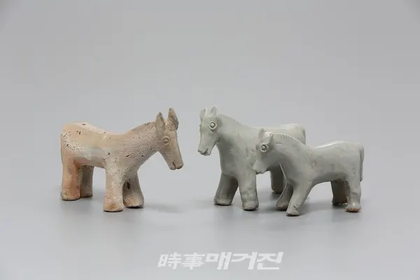 완주 류세화 분묘 출토유물과 완주 류세무 분묘 출토유물 2건이 전북 민속문화재로 지정 예고됐다.(사진-말모양 도용, 완주군청 제공)