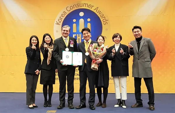 조민호 대표를 비롯한 시크릿다이렉트코리아 임직원과 다미르 쿠센 주한 크로아티아 대사