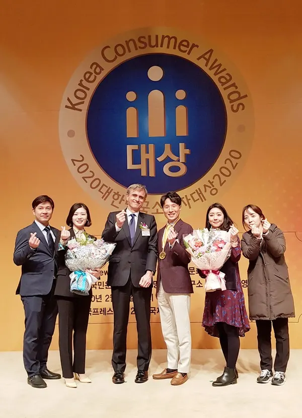 조민호 대표를 비롯한 시크릿다이렉트코리아 임직원과 후안 이그나시오 모로 비야시안 주한 스페인 대사