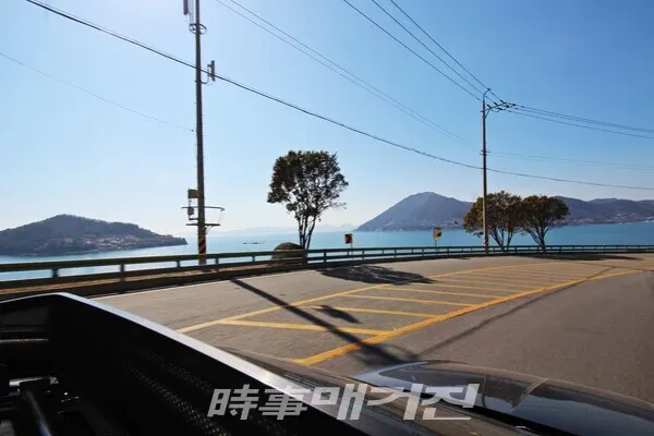 섬과 바다가 다정하게 조화를 이루는 남해(사진_장보영)