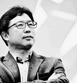 조용우 시사칼럼니스트, 전 동의대 철학과 외래교수.
