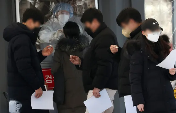 코로나, 자가진단키트, 신속항원검사 (시사매거진DB)