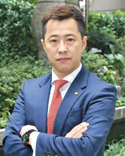 ▲ ING 장정식 FC는 “반드시 의술만이 사람을 살리는 것은 아닙니다”라며 “때로는 보험이 사람을 살리는 기적을 만들기도 합니다”라고 말했다.