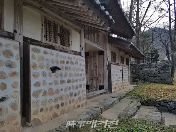 당대 최고의 명재상인 맹사성(孟思誠, 1360~1438)과 최영 장군의 생애를 엿볼 수 있는 유적지.