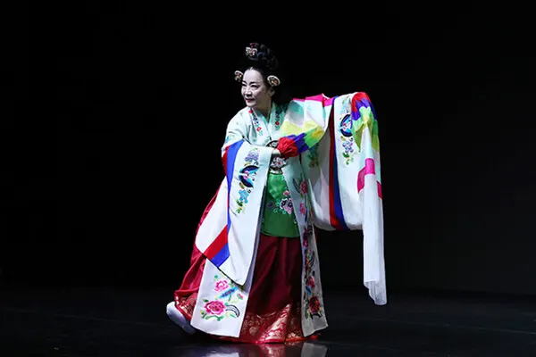 유정숙 명인의 ‘강선영류 태평무’ (사진_시사매거진 김형석 기자)