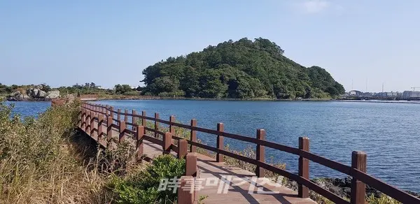 오조리 마을 식산봉 가는 바다 테크