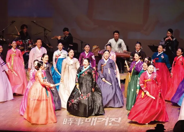 광주국악상설공연 10월 셋째주 국악한마당이 15일(화)부터 19일(토)까지 오후 5시, 광주공연마루에서 열린다.사진은 사)한국판소리보존회 광주지부의 공연모습이다.(사진_광주문화예술회관)