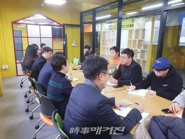 제주도·제주청년센터·경제통상진흥원, 청년몰 청년상인과의 간담회 개최 (제주특별자치도)