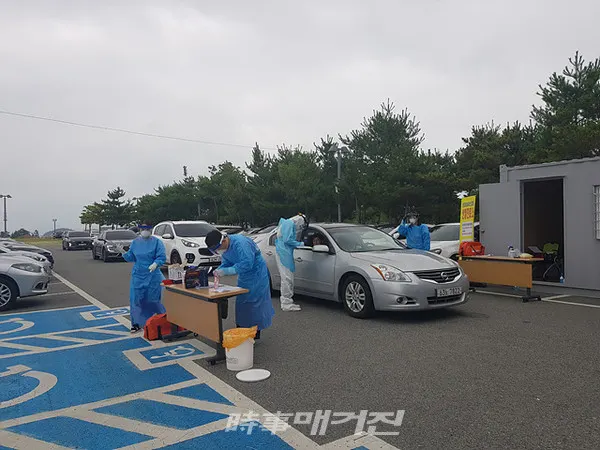 신안군은 “다가오는 추석연휴를 맞아 군민과 귀성객들이 안전하고 넉넉한 추석 명절을 보낼 수 있도록 연휴가 시작되는 오는 9월 30일부터 10월 4일까지 5일간 종합대책을 적극 추진한다”고 밝혔다.(사진_신안군청)