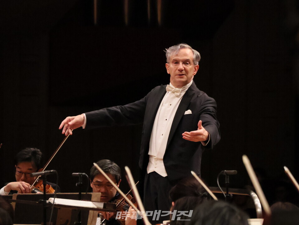 파비오 루이지(사진_NHK교향악단)