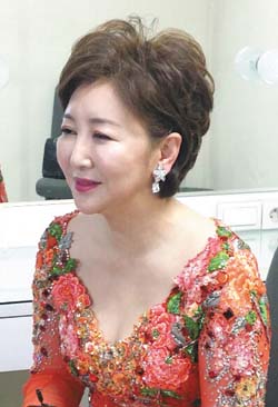 ▲ 계은숙은 앞으로 콘서트와 디너쇼 등 팬들과 가까이에서 소통할 수 있는 시간을 많이 만들어 그동안의 공백을 메울 예정이라고 했다.