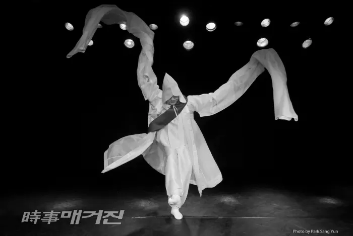 이철진의 승무 (시사매거진 = 박상윤 문화전문 사진기자)